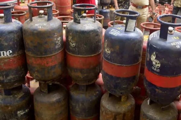 Commercial LPG Cylinder Price Rises In Guwahati