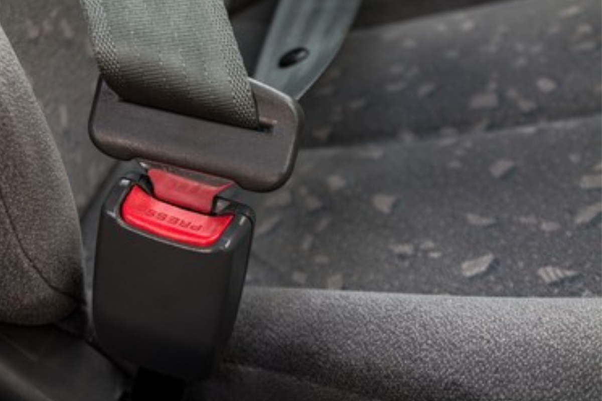 ThreePoint Seat Belts Mandatory For All Cars Nitin Gadkari