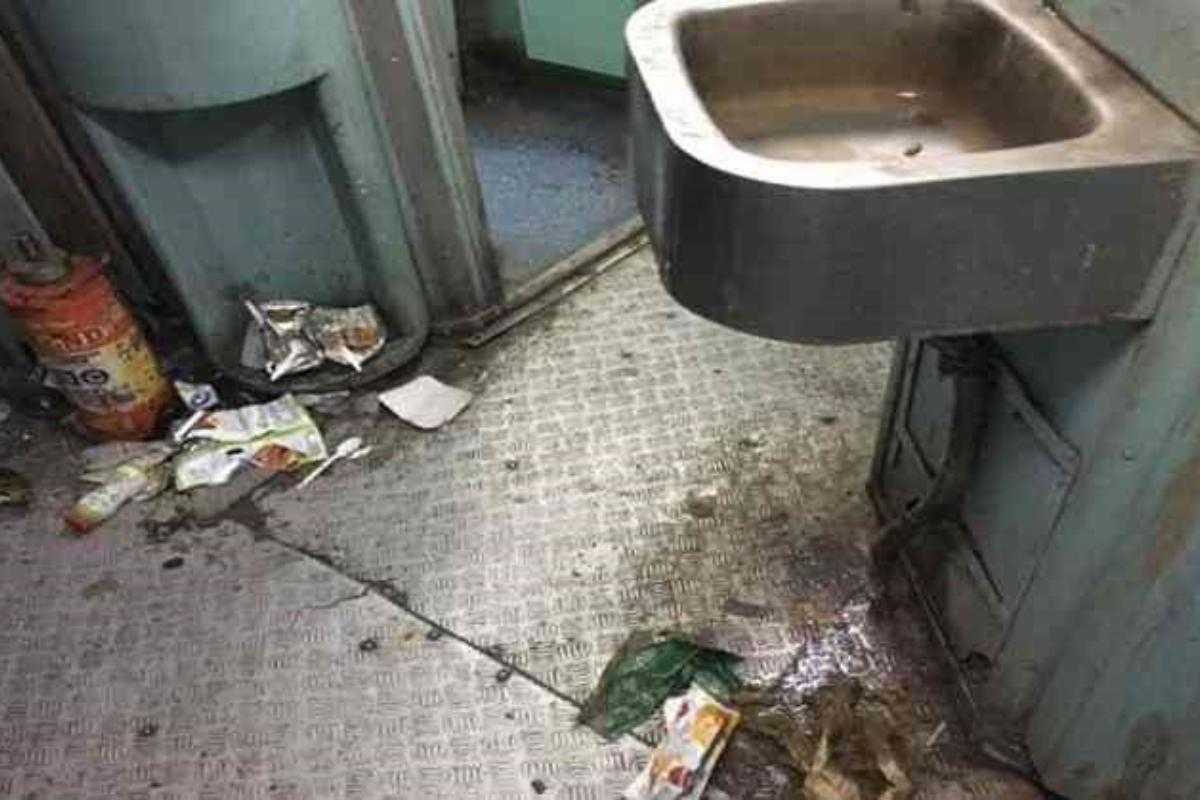 Complaints Against NFR For Unhygienic Coaches Increase